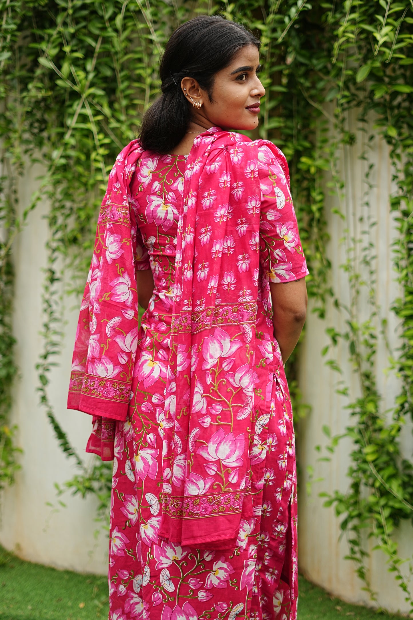 Lara Pink Muse Blossom – 3 Piece Suit Set | LCSP 025