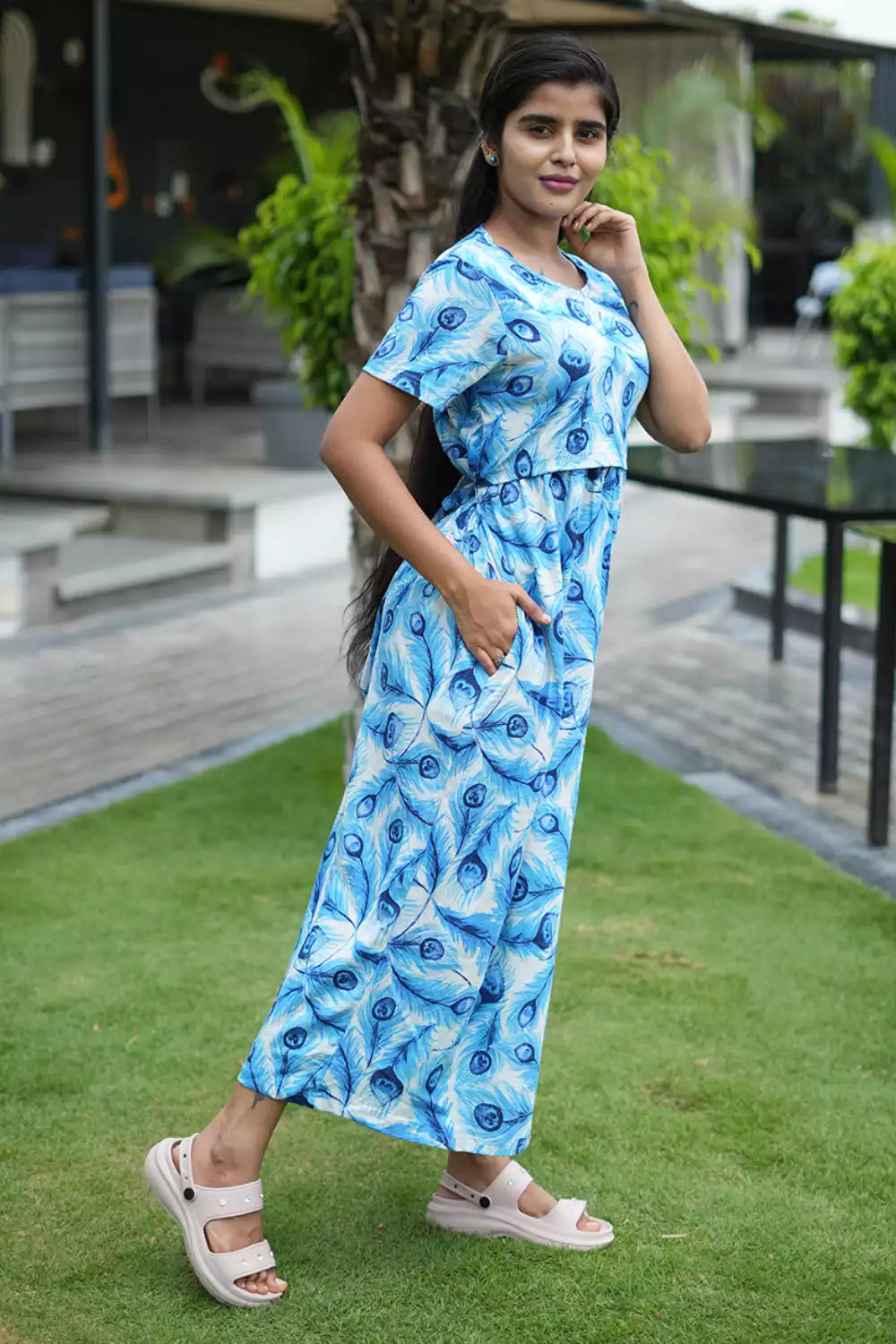 Zipless Feeding Maternity Wear without Puff Sleeve Blue Feather