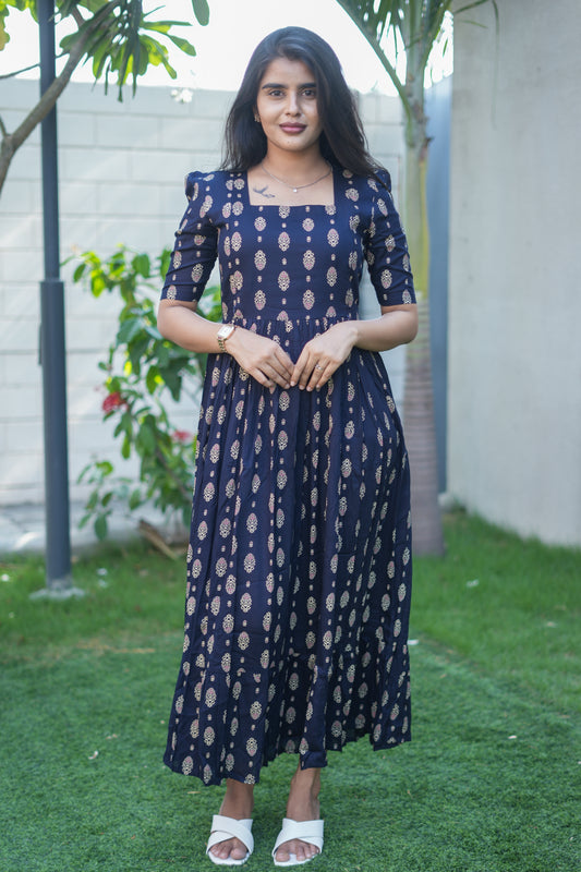 Zipper Feeding Maxi Ink Silk Pattern