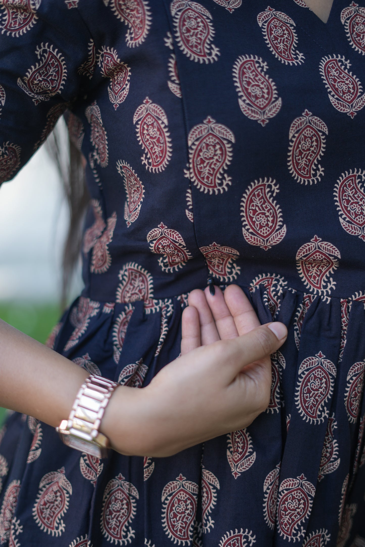Zipper Feeding Maxi Silk Mango Floral