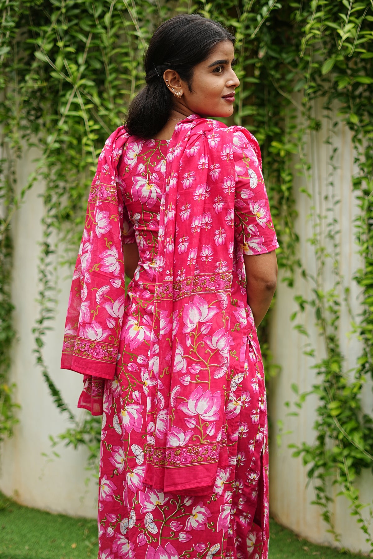 Lara Pink Muse Blossom – 3 Piece Suit Set | G - 013