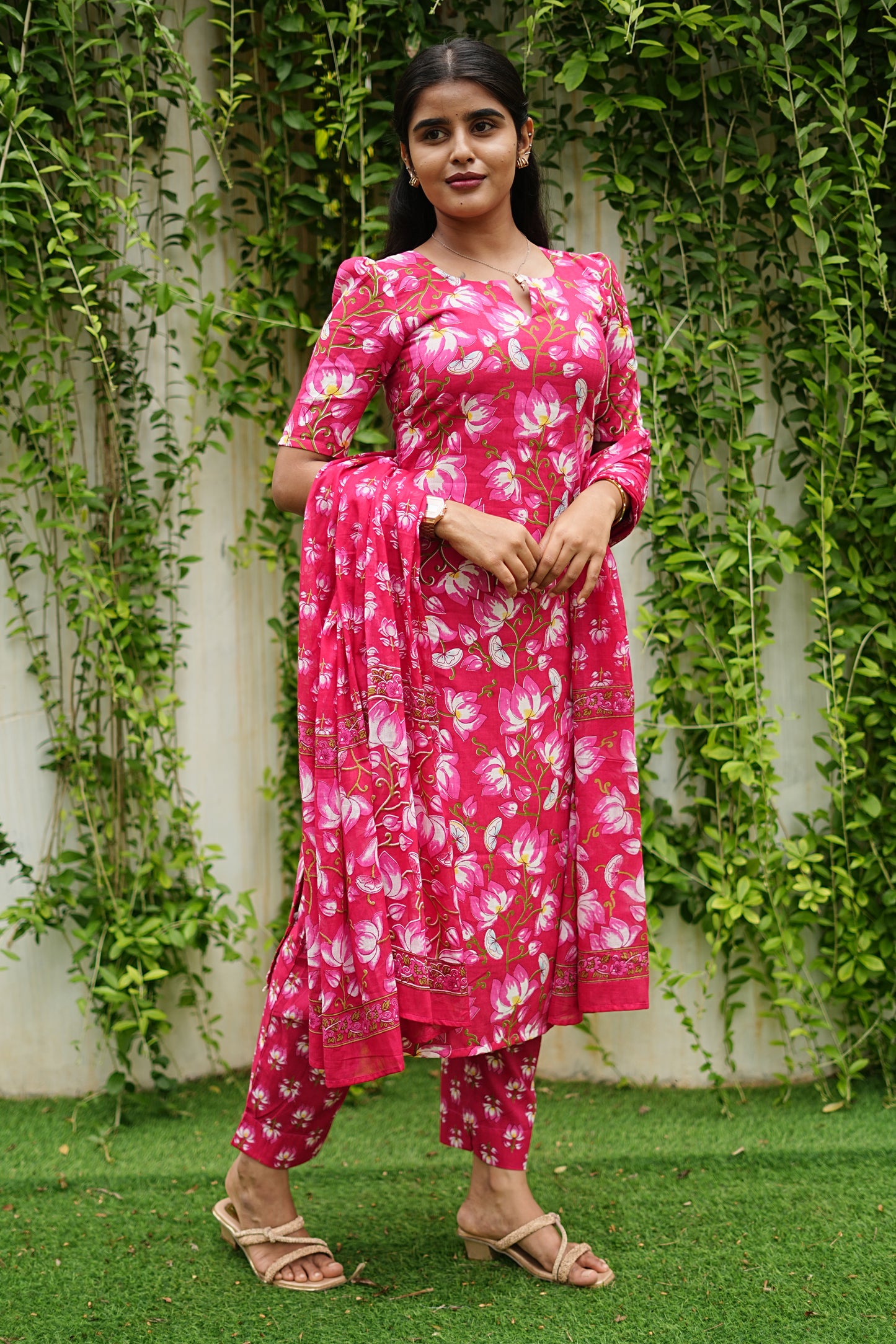 Lara Pink Muse Blossom – 3 Piece Suit Set | LCSP 025
