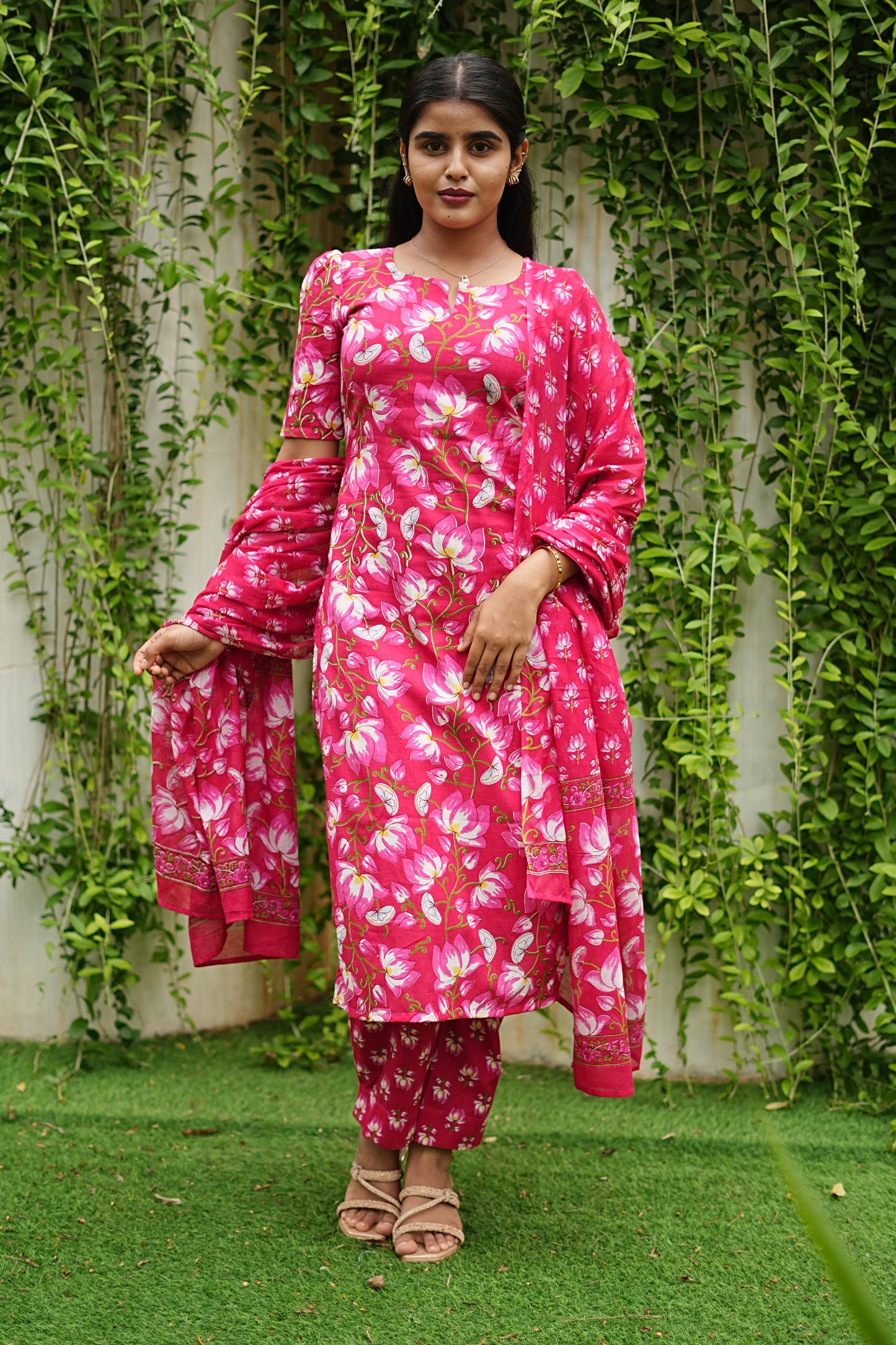 Lara Pink Muse Blossom – 3 Piece Suit Set | LCSP 025