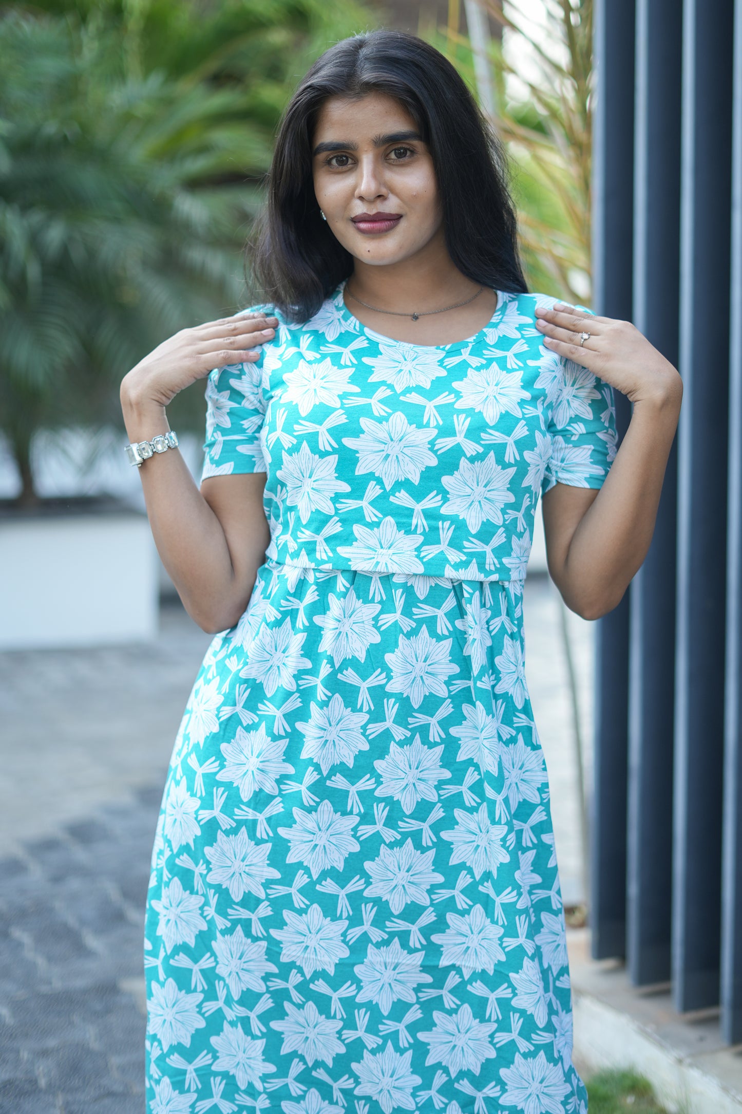 Capri Feeding Wear with Puff Sleeve Royal Green Star Floral
