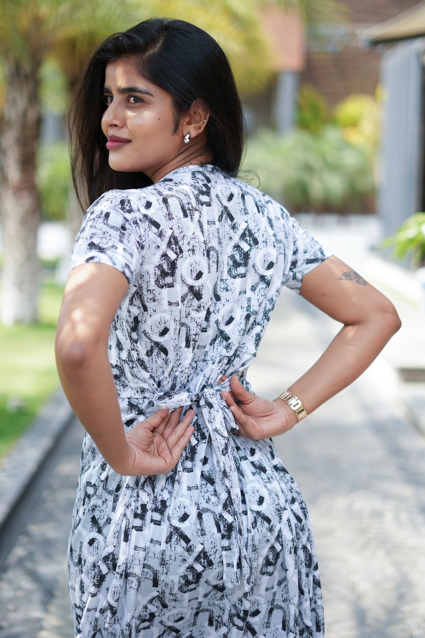 Zipless Maternity Wear Feeding with Shawl Grey Alphabet
