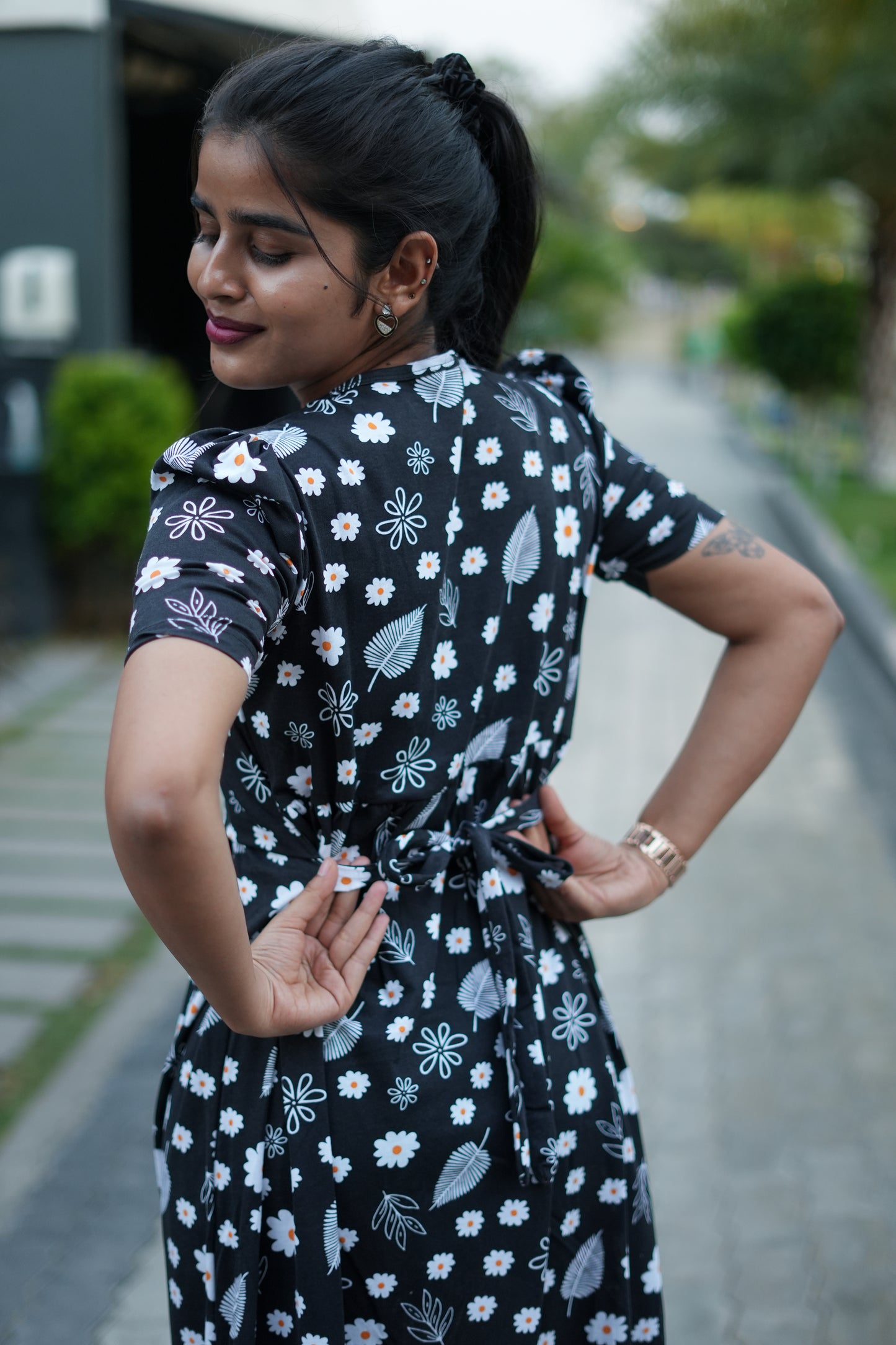 Zipless Feeding Maternity Gown Black Floral - Puff sleeve 52 inches