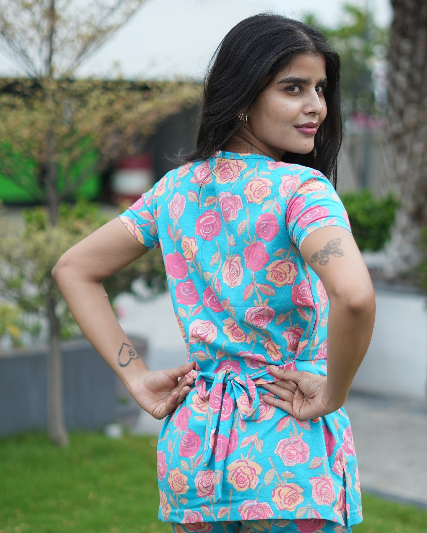 Zipless feeding maternity Co-Ord Blue Rose