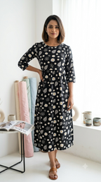 Black Floral  Zipless Feeding Mid Sleeves capri Length