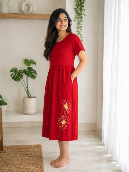 Capri Feeding Wear with Puff Sleeve Plain Red petals
