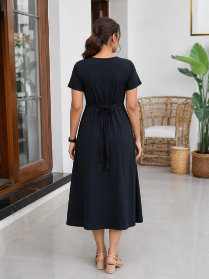 Capri Feeding Wear with Puff Sleeve Plain Black peacock