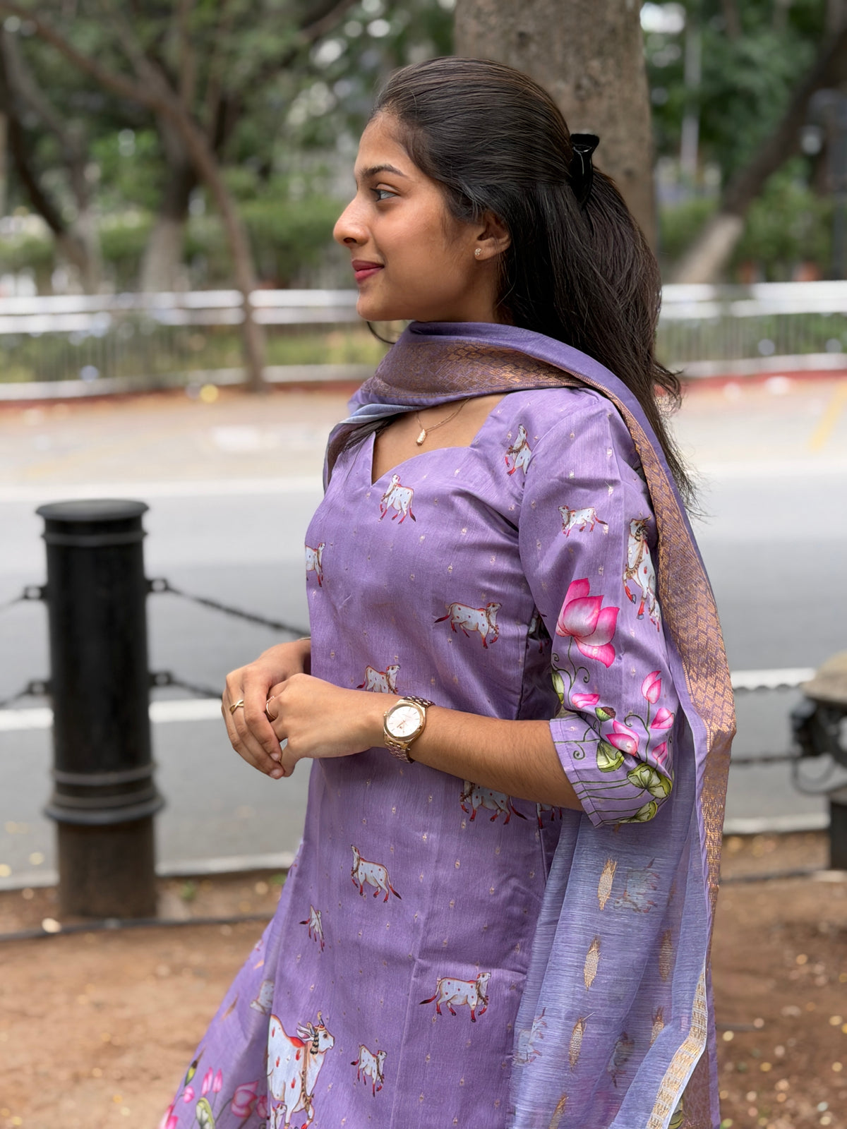 Lara Lilac Muse – 2 Piece Muslin Chanderi Set | F - 010