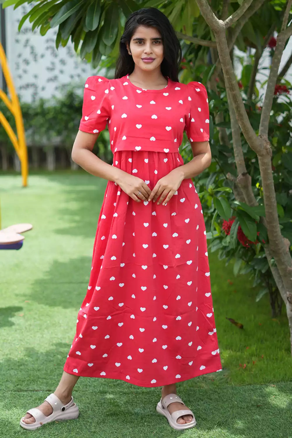 Zipless Feeding Maternity Wear with Puff Sleeve Red Heart