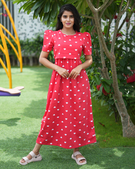 Zipless Feeding Maternity Gown Red heart - Puff sleeve 52 inches