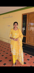 Sunshine Bloom Yellow Floral Print Kurta Set with Zari Dupatta | G-023
