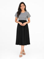 Capri Feeding Wear without Puff Sleeve Plain Black Checkers