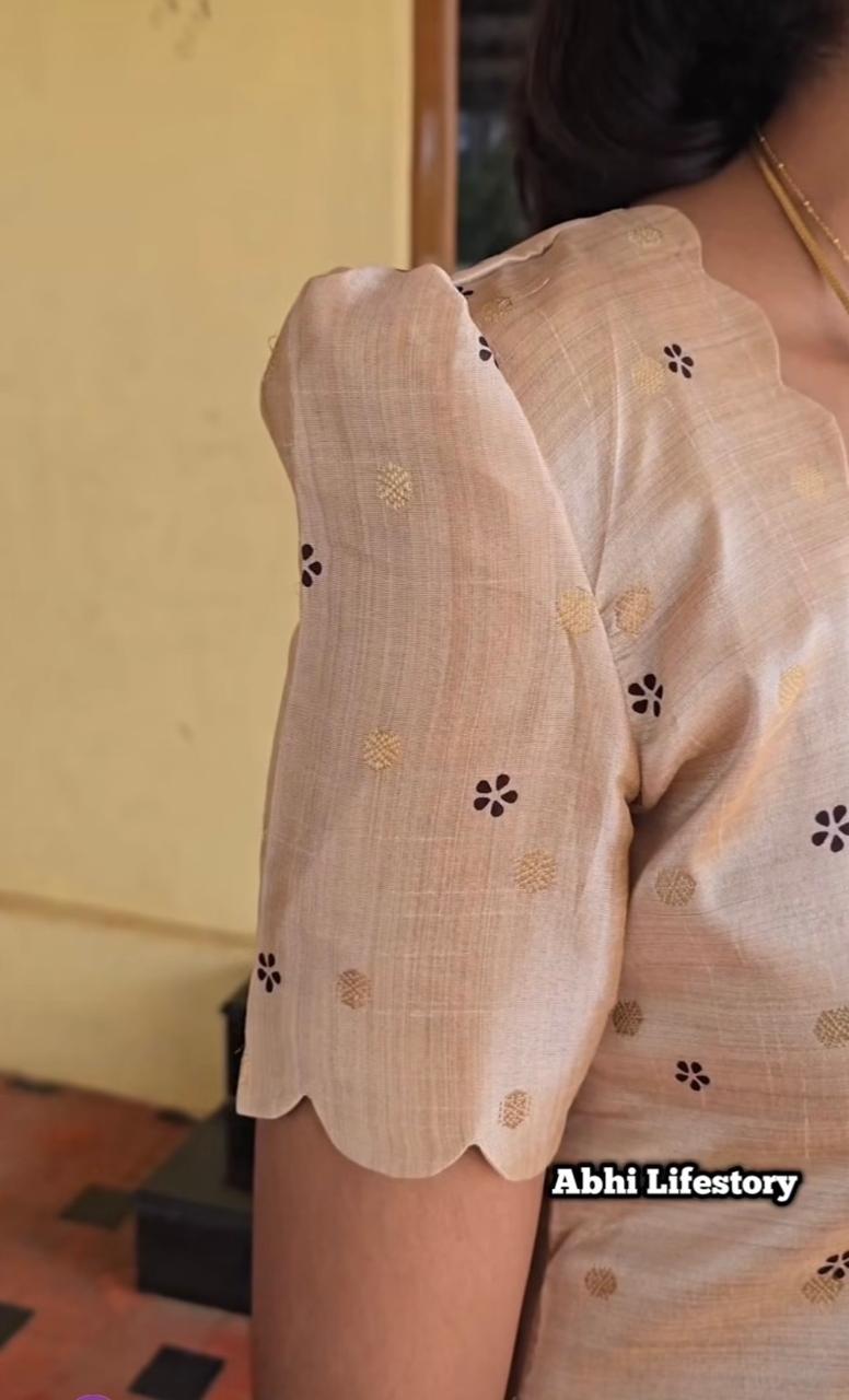 Lotus Mayura Golden Zari Kurta Set | G-022